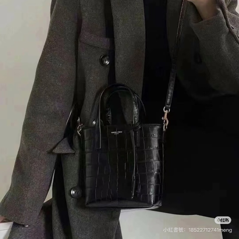 全新全配🈶購證❤️ ysl #黑金 #鱷魚壓紋 #琴譜包 mini #托特-0
