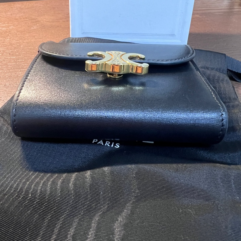 Celine黑色短夾-5