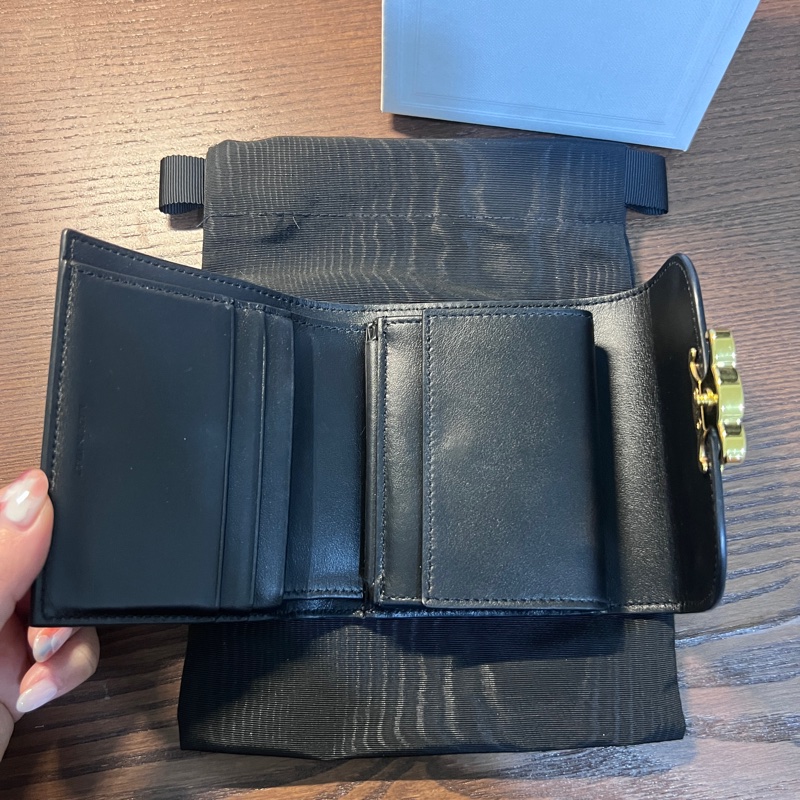 Celine黑色短夾-6