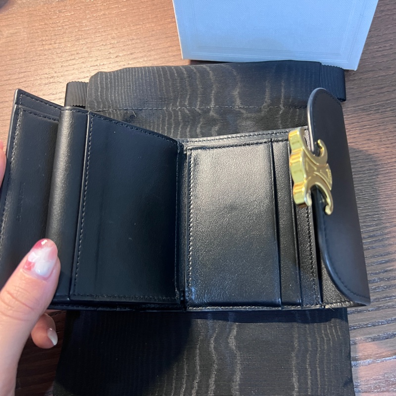 Celine黑色短夾-7