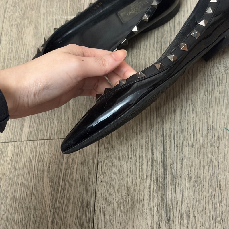 37碼❤️ Valentino #黑色 #卯釘 #平底鞋 #低跟鞋-8