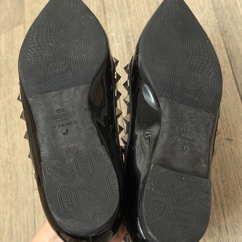 37碼❤️ Valentino #黑色 #卯釘 #平底鞋 #低跟鞋-15