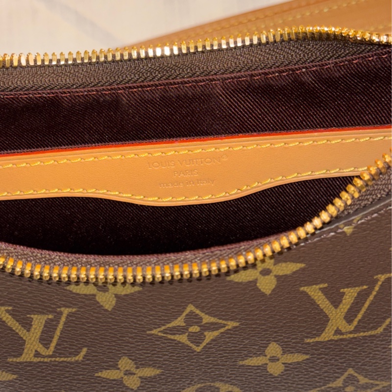 「全新現貨」LV Boulogne PM牛角包 型號：M45832 尺寸：26 x 16 x 9.5-8