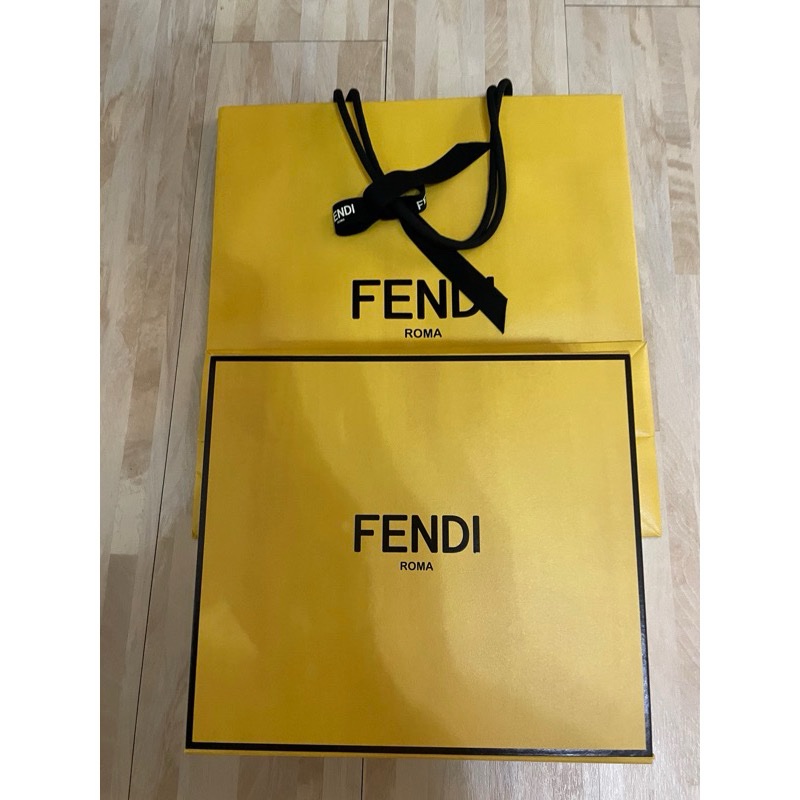 FENDI 扁形BAGUETTE(超迷你)黑色揹帶卡片包-4