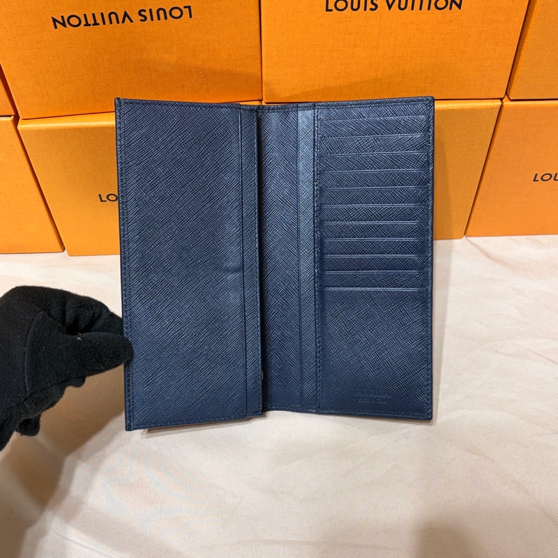 ✨近新美品 Prada 普拉達 素面深藍對開13卡零錢袋長夾-5