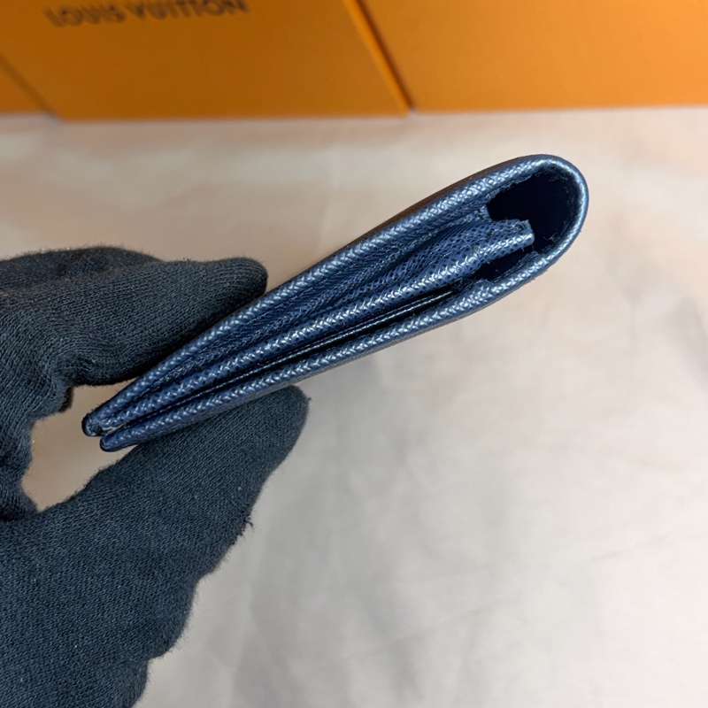 ✨近新美品 Prada 普拉達 素面深藍對開13卡零錢袋長夾-9