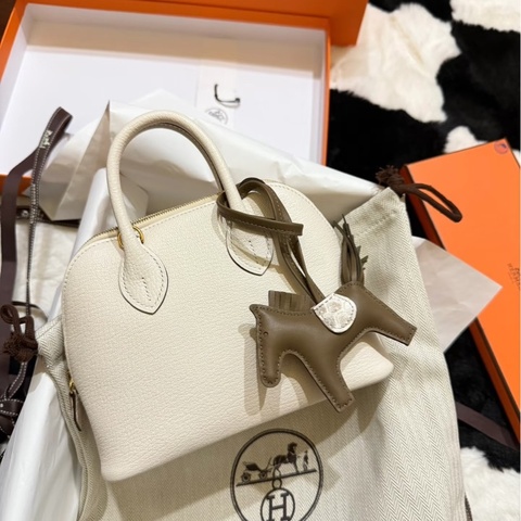 全新全配🈶購證W刻❤️ 愛馬仕 #bolide #mini #奶昔白 #山羊皮