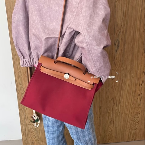 🈶購證❤️ 愛馬仕 #herbag31 #紅色 #棕色 #肩背包