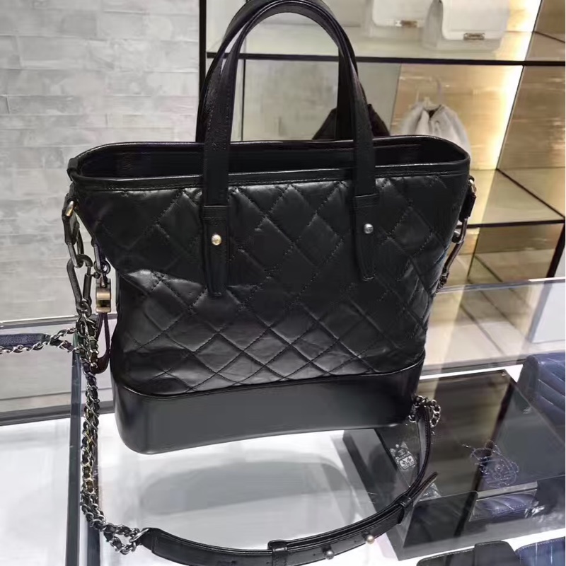 全新全配❤️ 香奈兒 #黑金 #流浪包 #油蠟皮 #托特包-1