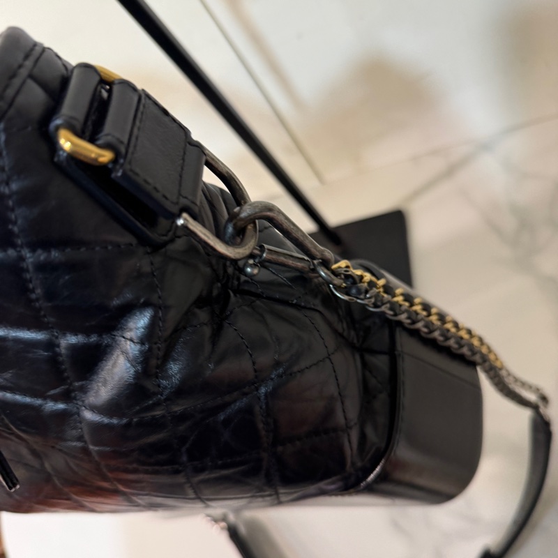 全新全配❤️ 香奈兒 #黑金 #流浪包 #油蠟皮 #托特包-7
