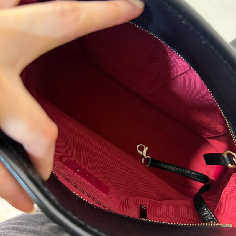 全新全配❤️ 香奈兒 #黑金 #流浪包 #油蠟皮 #托特包-13