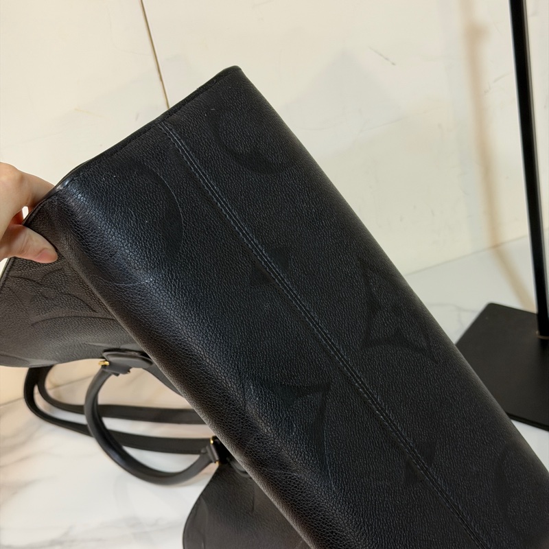 🈶購證❤️ #黑色 #onthego #全皮 #中號-9