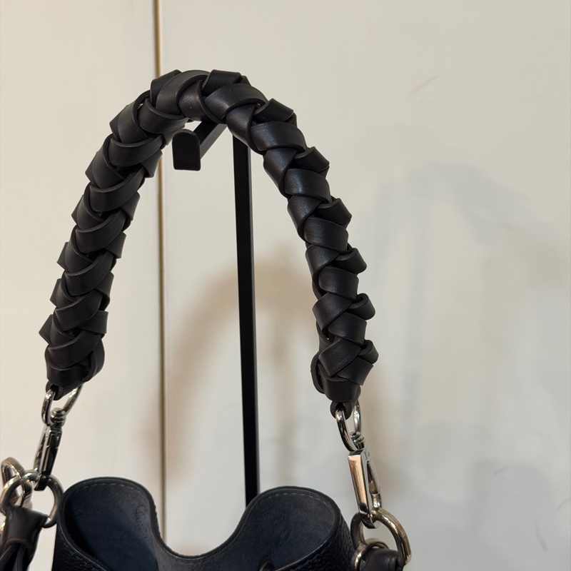 全新全配❤️ lv #黑色 #muria #月光女神 #水桶包-6