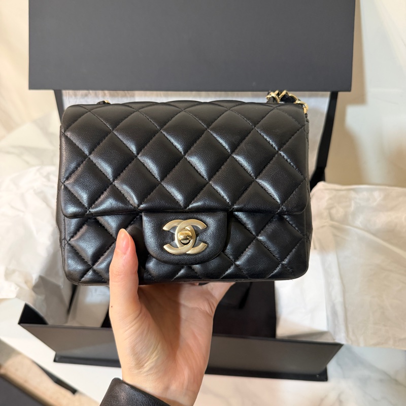 全新全配❤️晶片款❤️ 香奈兒 #黑金 #cf17 #mini #方胖子-0