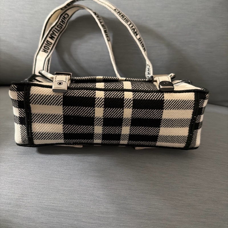 Dior 小郵差包 配 刺繡背帶-8