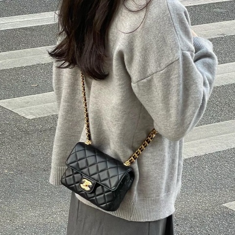 ✨Chanel 22B琺瑯扣 方胖子 99新 全套日本購證🤍