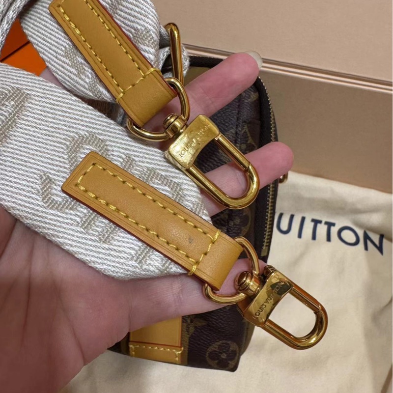 ✨Lv x nigo 聯名款 手機包 有兩層 簡單出門夠裝 98新🤎-5