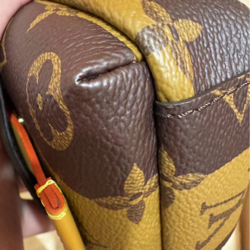 ✨Lv x nigo 聯名款 手機包 有兩層 簡單出門夠裝 98新🤎-6