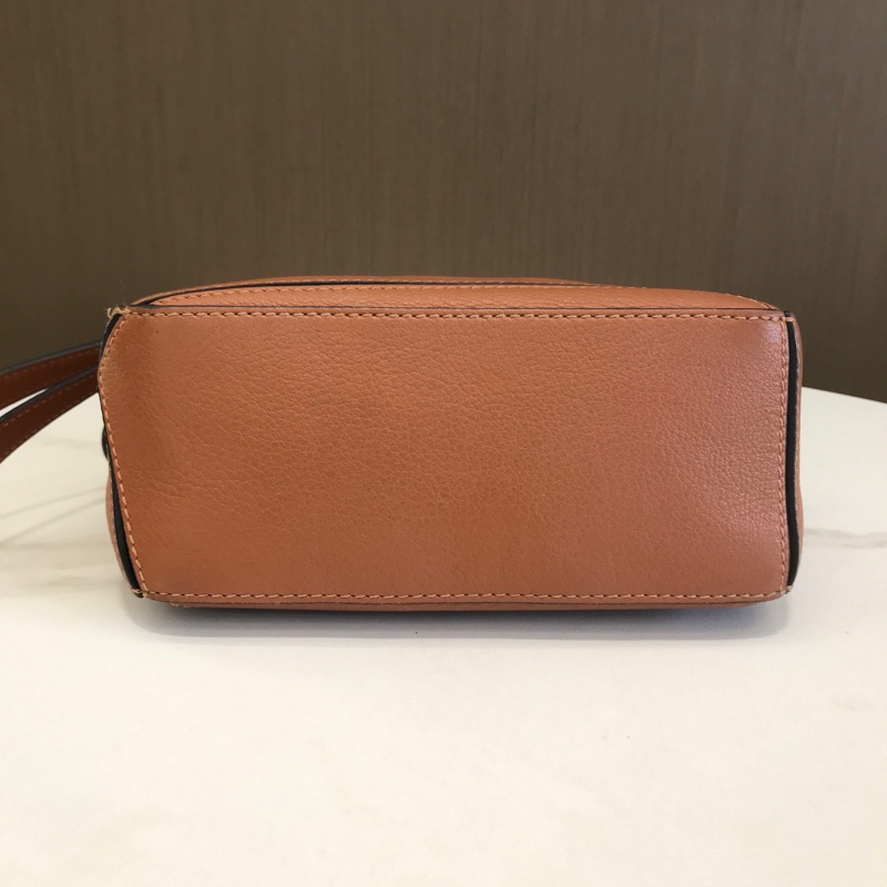 LOEWE羅意威 mini puzzle 幾何包 最美焦糖色 尺寸：18x12cm-7