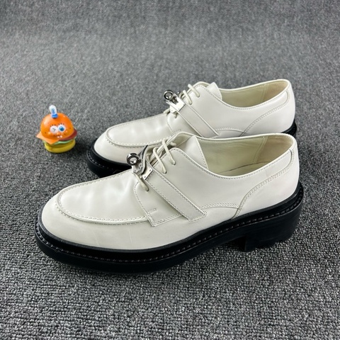 Hermes愛馬仕白色樂福鞋 尺碼38.5