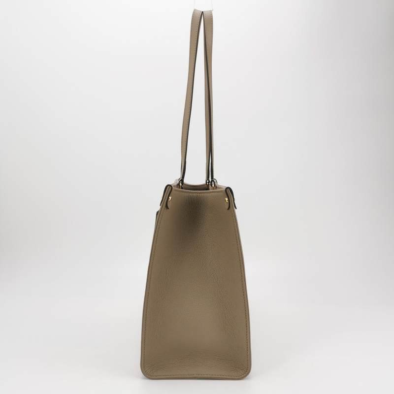 Louis Vuitton(LV)Onthego中型牛皮老花壓花單肩包晶片款-3