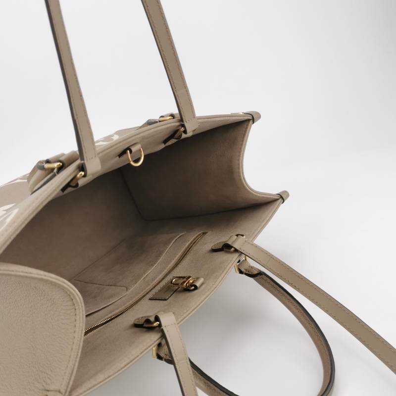 Louis Vuitton(LV)Onthego中型牛皮老花壓花單肩包晶片款-6