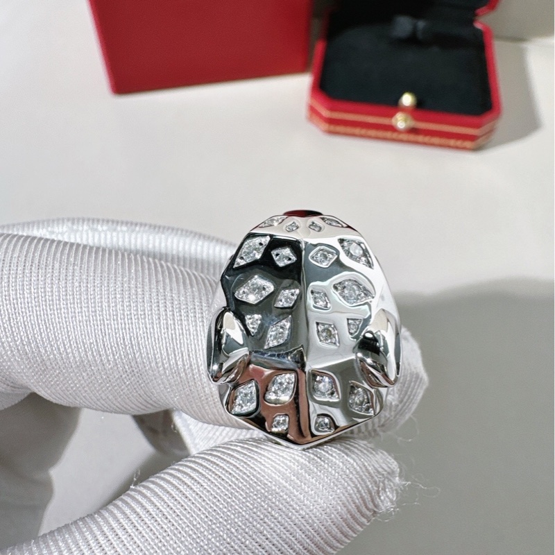 Cartier 卡地亞 panthers 獵豹戒指，腦袋滿天星喔，停產絕版了，尺寸 54 號，2006 年購入-6