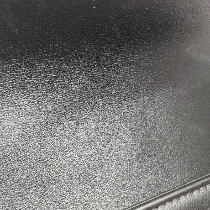 ChanelLeboy經典款小號牛皮菱格絎縫方形雙C鎖扣單肩包-10