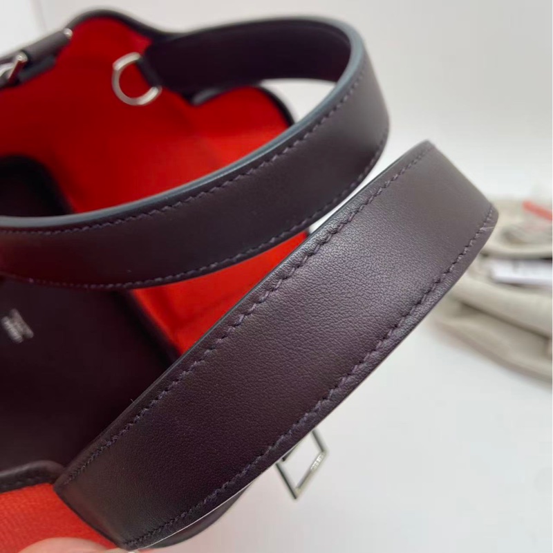 Hermes cargo 水桶德克薩斯粉拼馬鞍紅菜籃子 銀扣 U刻 ，邊角有輕微泛黑，底部有輕微划痕，內里有輕微存放痕跡-8