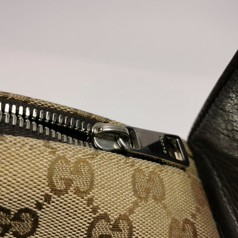 Gucci牛皮帆布雙G老花皮標Logo腰包胸包-11