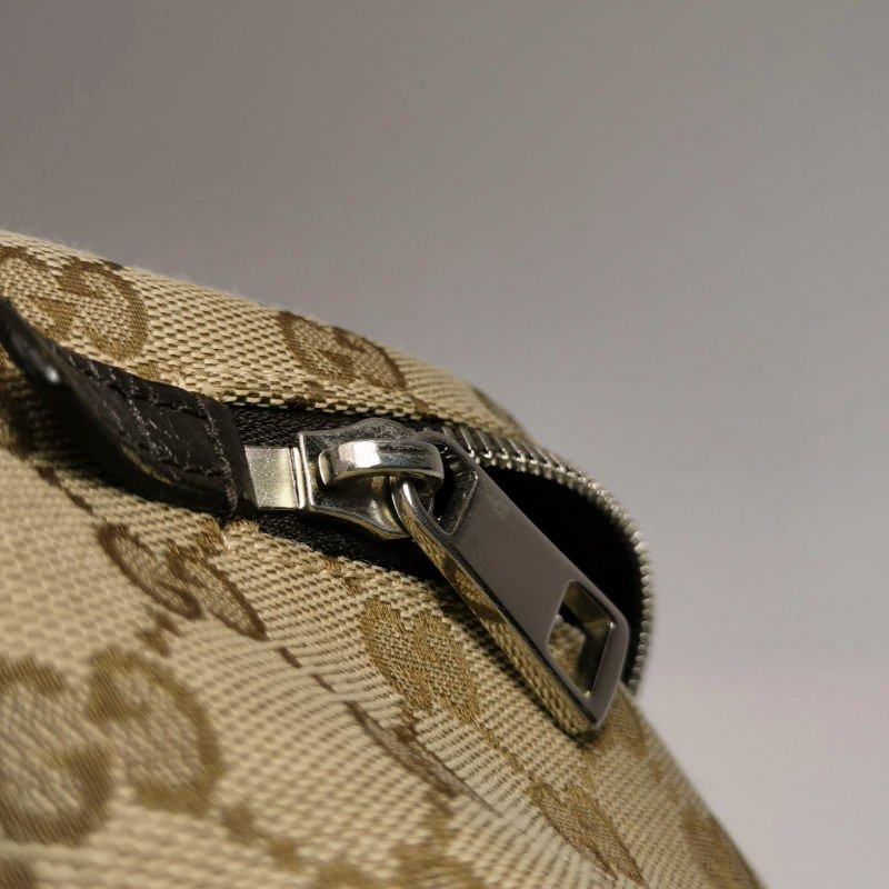 Gucci牛皮帆布雙G老花皮標Logo腰包胸包-12