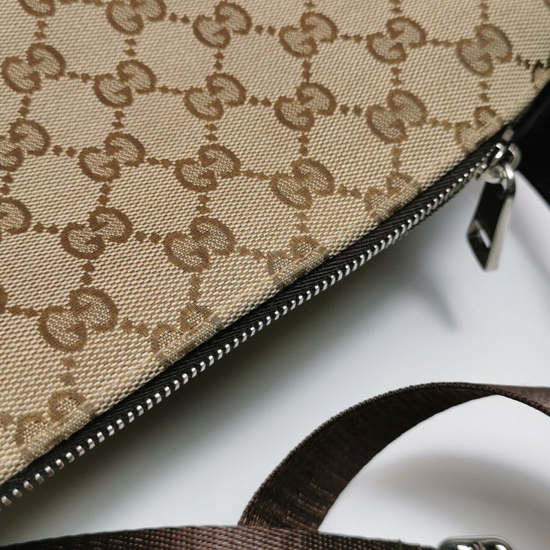 Gucci牛皮帆布雙G老花皮標Logo腰包胸包-17