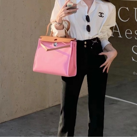 【罕見獨特顏色💖可少女可淑女✨】Hermes愛馬仕 herbag 31櫻花粉手提包 框刻