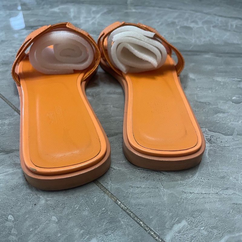 【超級大撿漏❗️黃金37碼🤩】Hermes愛馬仕亮橙色漆皮Oran H拖鞋 37碼 橘色-6