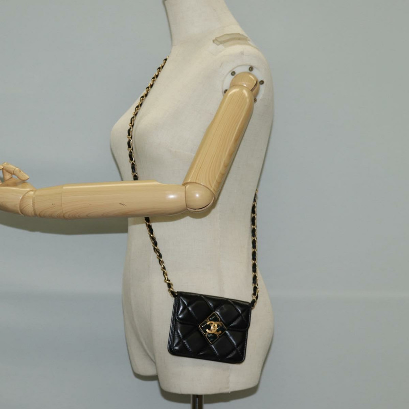 【日本直送】香奈兒 (CHANEL) 絎縫鏈條單肩包，羊皮材質，黑色，金色雙C標誌，正品編號 127795SAM-22