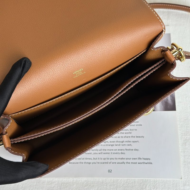 HERMES Roulis 23 - 金棕金 Z-4