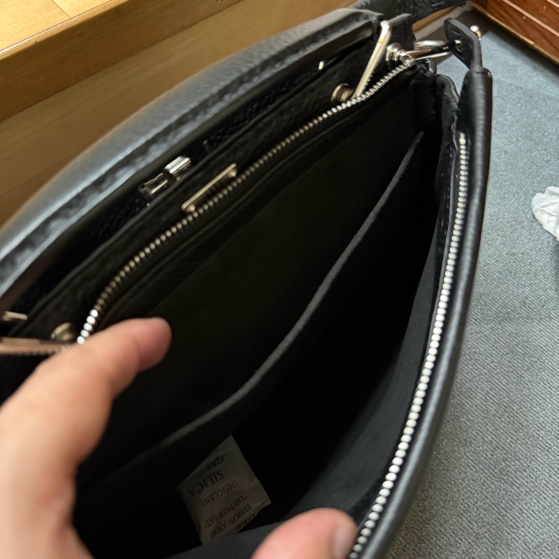 Fendi Monster怪獸手拿/肩背兩用包-8