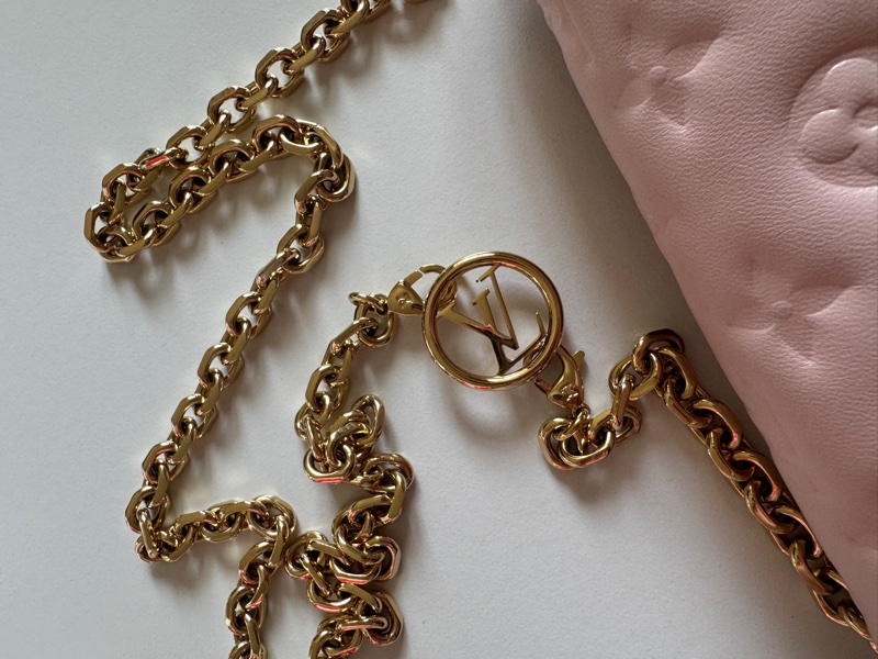 98新 lv 絕版2021 粉色壓紋兩段式鏈子包！-5