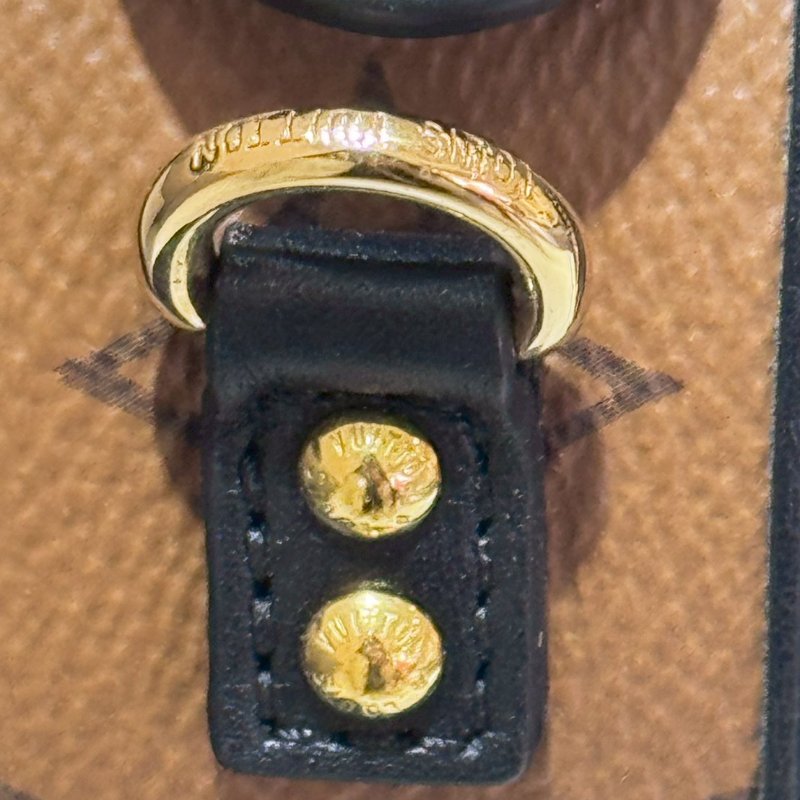 LV 小圓餅盒包（晶片款）-11