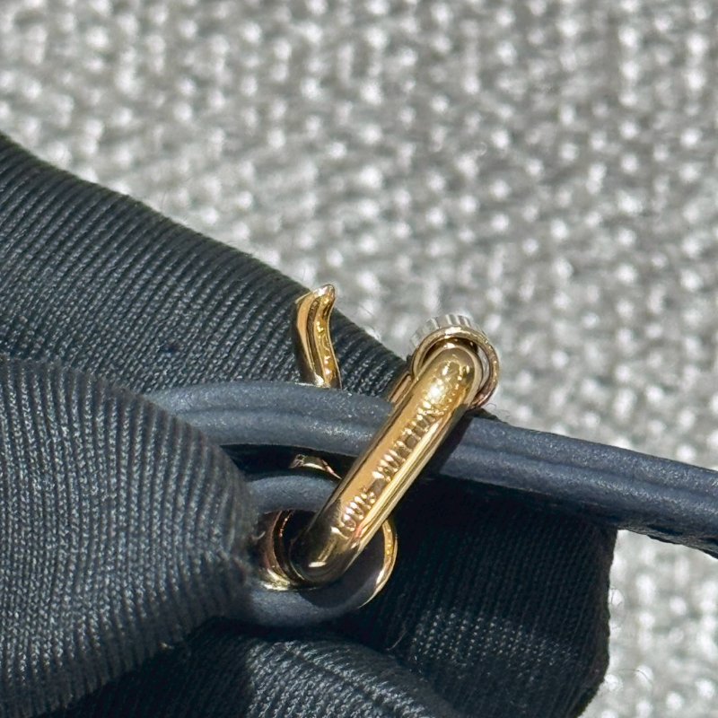 LV 小圓餅盒包（晶片款）-13