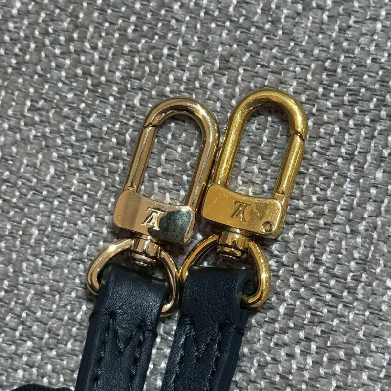 LV 小圓餅盒包（晶片款）-15