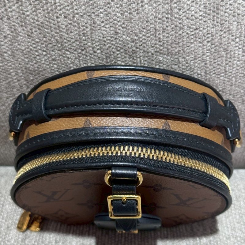 LV 小圓餅盒包（晶片款）-21