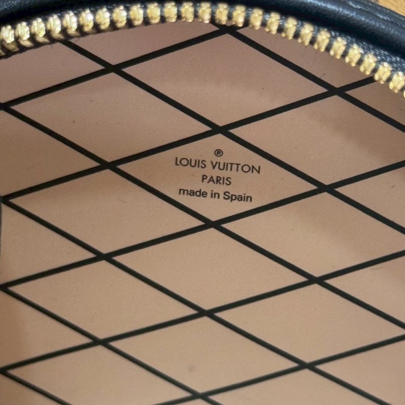 LV 小圓餅盒包（晶片款）-22