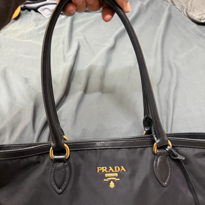 Prada普拉達 黑色尼龍布金屬標皮邊手提包-5
