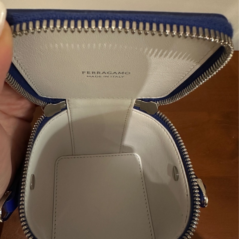 Ferragamo-7