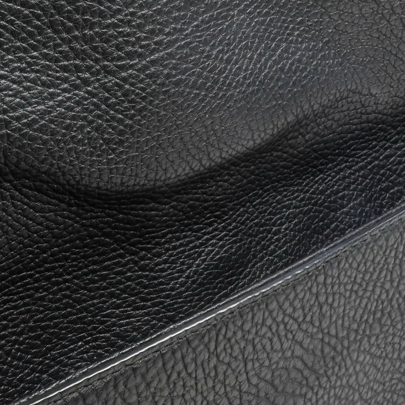 BALENCIAGA 牛皮皮革Clutch金扣手拿包-9