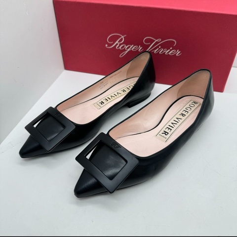【98新✨黃金36碼🤩】Roger Vivier/RV Trompette黑色尖頭方扣平底鞋