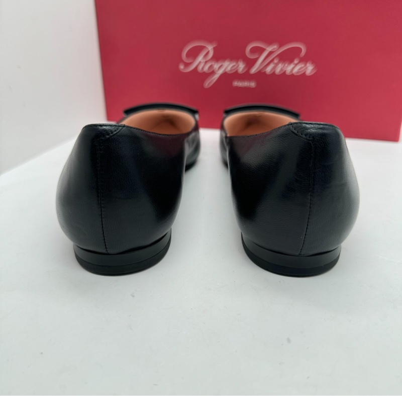 【98新✨黃金36碼🤩】Roger Vivier/RV Trompette黑色尖頭方扣平底鞋-3