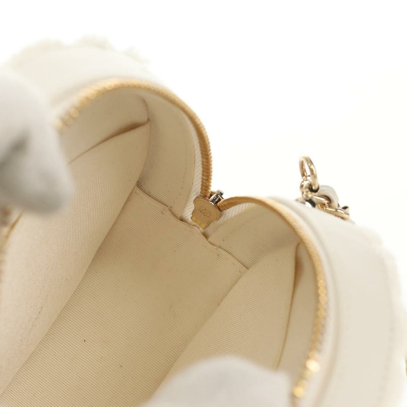 【日本直送】香奈兒 V 字縫線鏈條肩背包,羊毛白,金色雙 C 標誌,貨號 148461AM-18