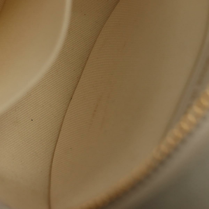 【日本直送】香奈兒 V 字縫線鏈條肩背包,羊毛白,金色雙 C 標誌,貨號 148461AM-20